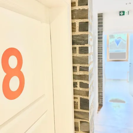 Szálloda Juuls - Garni *