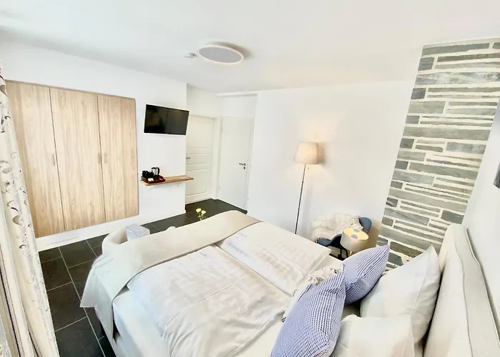 Juuls - Garni * Simmerath